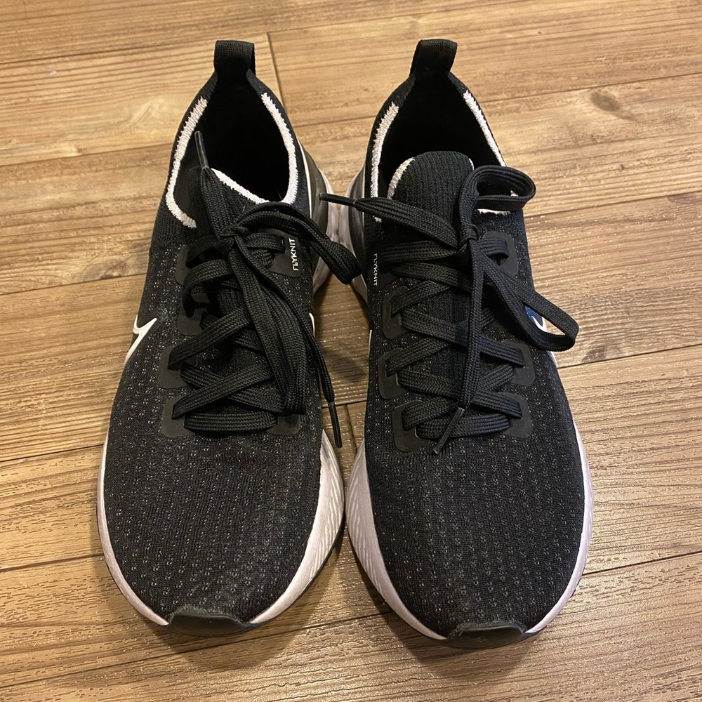 Nike React